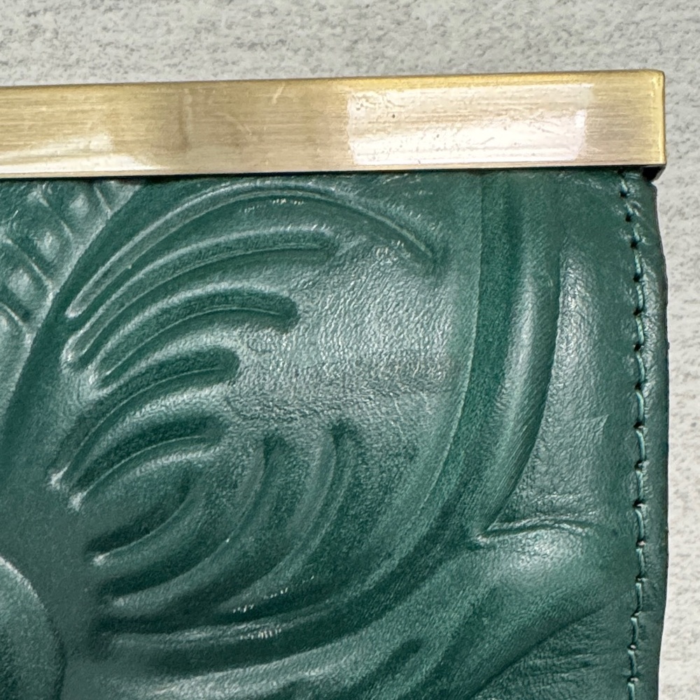 Patricia Nash Green Embossed Floral Wallet NWT - Picture 2 of 11